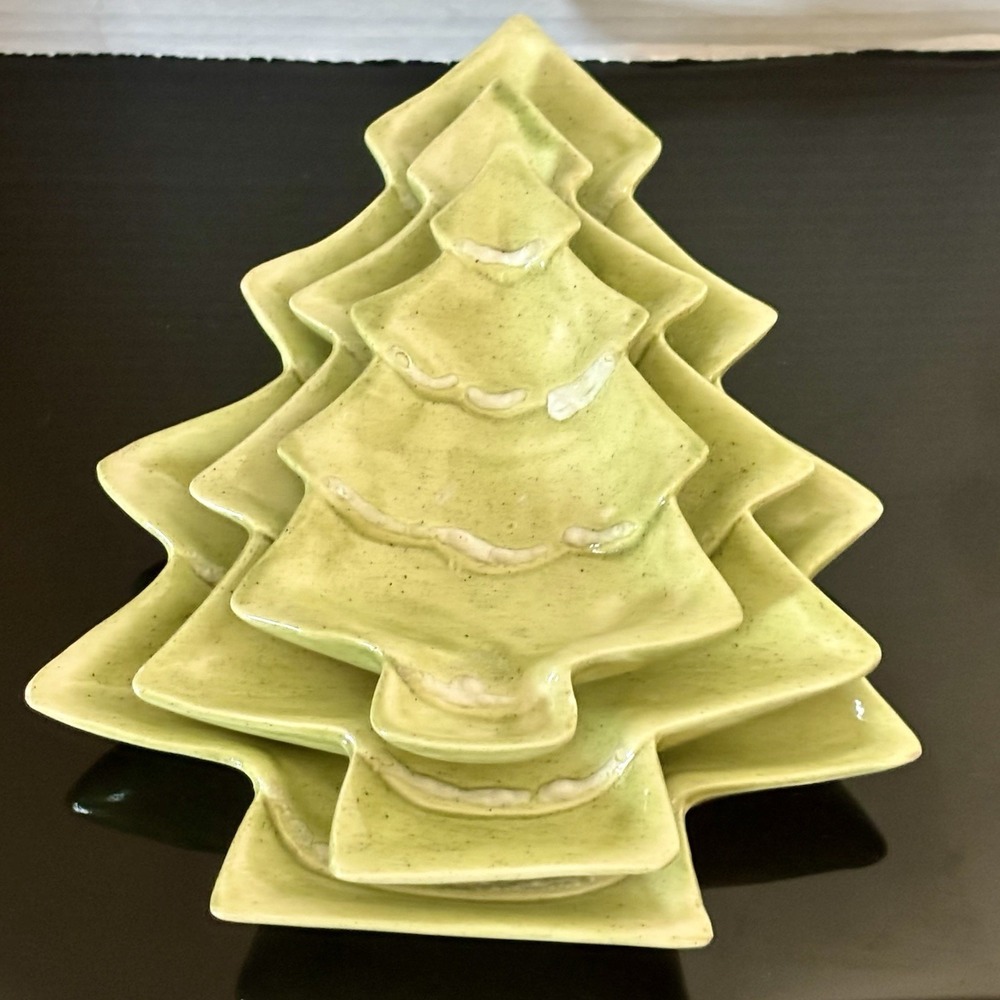 VTG  MidCentury 70s Nesting Ceramic Christmas Tree Set 3 Serving Dishes Plates
